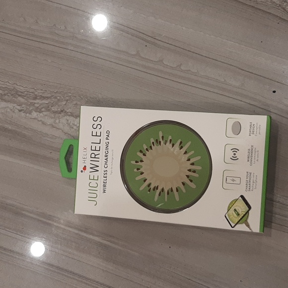 Helix Juice Wireless Charging Pad Kiwi Mobile Device Charging Capability Apple - Picture 2 of 4